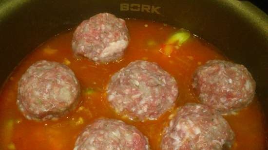 Meatballs a la Stuffed peppers in a multicooker Bork U700