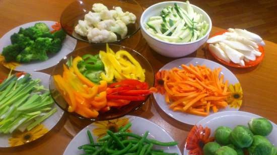 Chinese vegetables in a wok