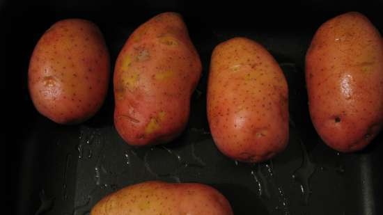 Patates al forn farcides de bolets i pebrots