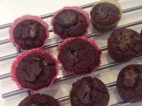 Muffin alla crema pasticcera al cioccolato