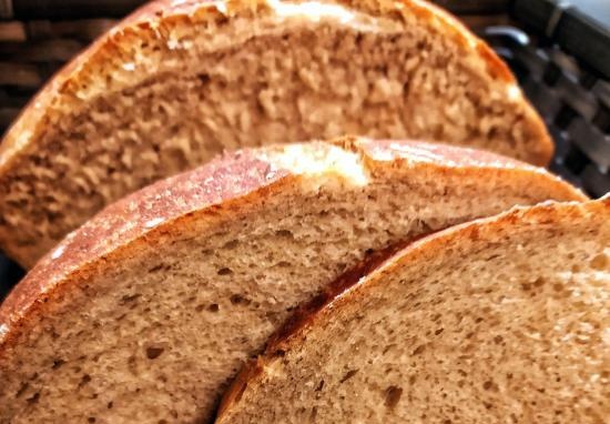 Pan di Spagna in un calderone