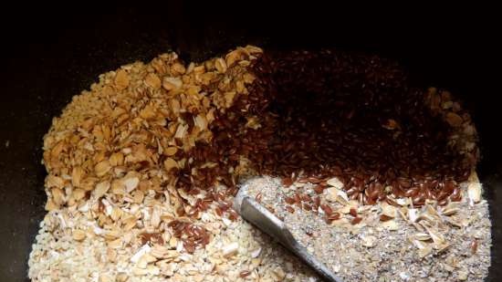 Bread with oatmeal, bran, sesame and seeds