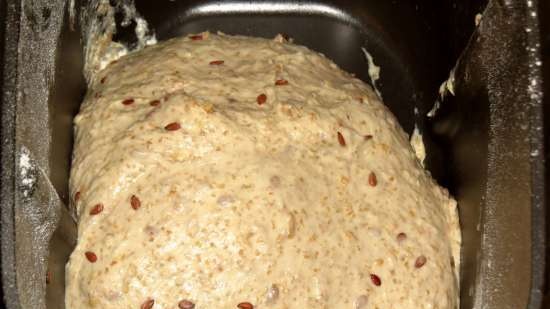 Pane con farina d'avena, crusca, sesamo e semi