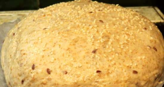 Bread with oatmeal, bran, sesame and seeds