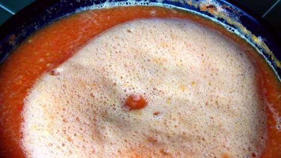 Pasta di pomodoro leggera sul fornello, nel forno, nel microonde