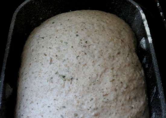 Pane di segale di grano con infuso di tè fermentato e farina d'avena