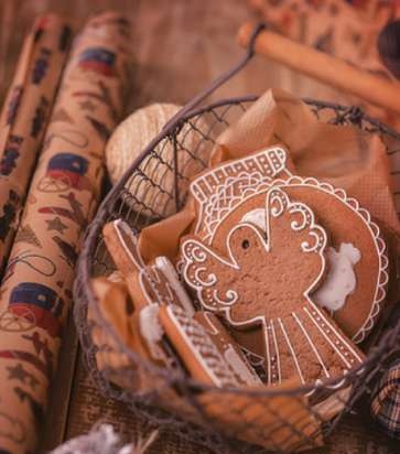 Decoramos galletas de jengibre, galletas