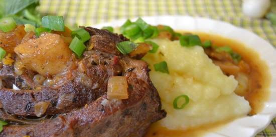 Ang braised beef brisket na may mashed patatas na Hindi Ang Inyong Ina sa Oursson pressure cooker MP5005PSD