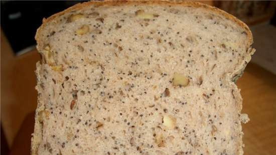 Wheat-buckwheat bread with poppy seeds, flax seeds, walnuts