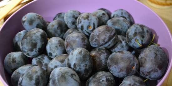 Krydret svisker, bord "kandiserte frukter (glace-frukter)", med rosmarin, timian