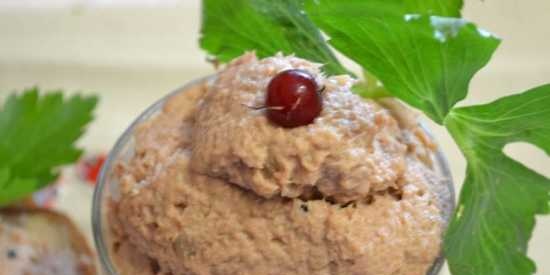 Pate-chicken-meat pate sa Oursson pressure cooker