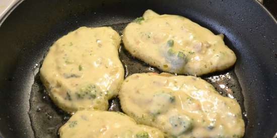 Buñuelos "Ración seca" con brócoli y pollo