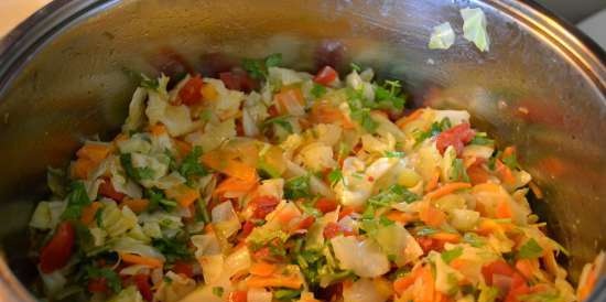 Fresh cabbage soup (reconstituted from frozen stock)