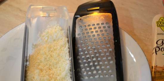 Graters for cheese, chocolate and nuts