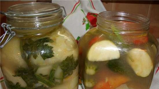 Rollitos de col fermentada con verduras