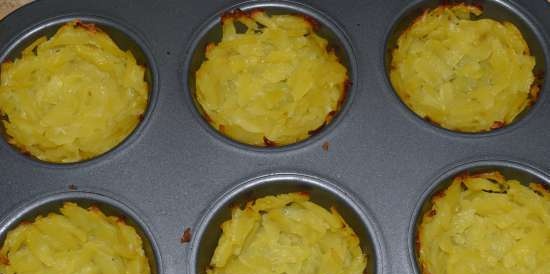 Potato nests with herring