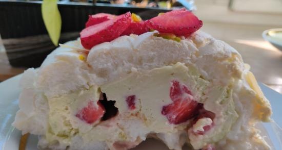 Dessert Pavlova