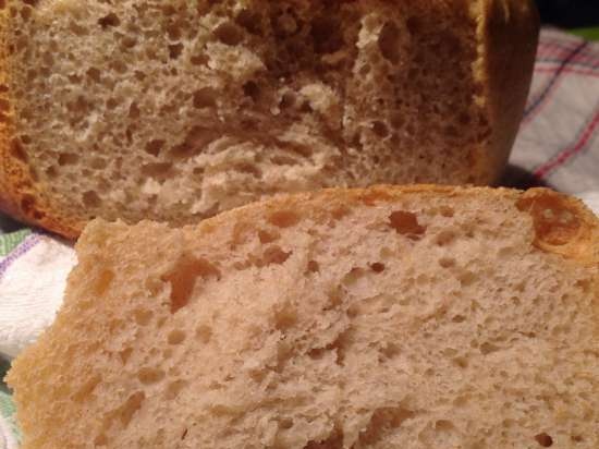 Rustiek brood (op een lang deeg) tarwe-rogge