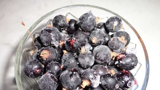 Muffins with black currant (kefir)