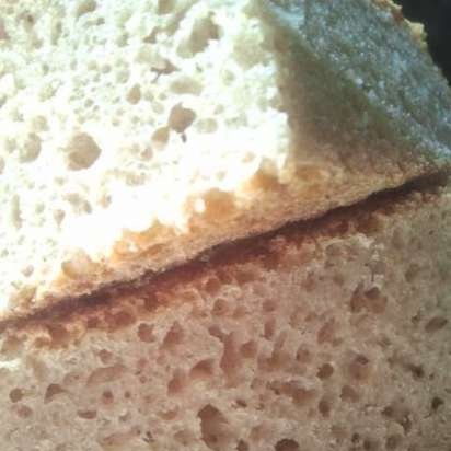 Pane di grano "Lacy" con lievito madre