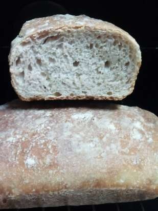 Pane di grano "Lacy" con lievito madre