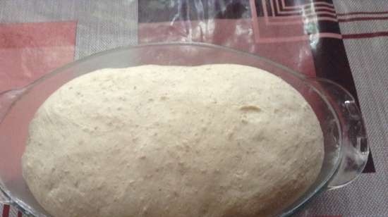 Sourdough and liquid yeast multi-grain bread