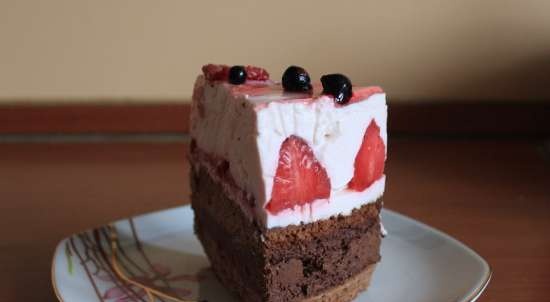 Strawberry Delight Cake