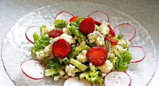 Green-White-Red Salad