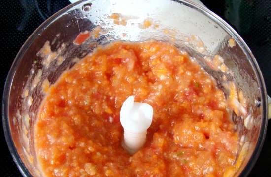 Pimientos rellenos de verduras con dip de crema agria