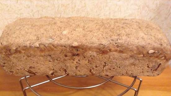 Bread with 3 kinds of seeds (Dreisaatenbrot)