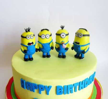 Despicable Me Cakes