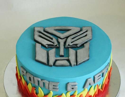 Cakes based on cartoons Transformers, Lego and other superheroes