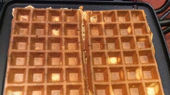 Spelling honey waffles - Swabian groats (Dinkelwaffeln)