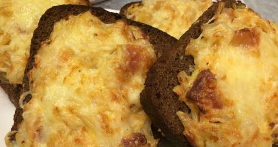 Toast met zuurkool en kaas voor een bierfeestje (Zuurkool - Brot en kleiner Snack)