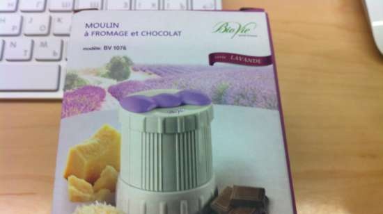 Graters for cheese, chocolate and nuts