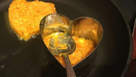 Frittelle di zucca (cotolette) con formaggio