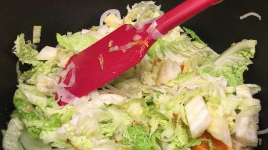 Peter and Jupp - Savoy cabbage soup with leeks and sausages