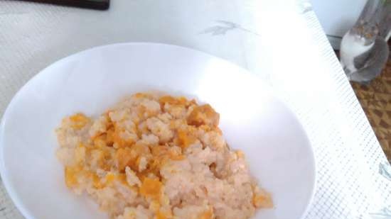 Morning melted porridge with millet, rice and pumpkin