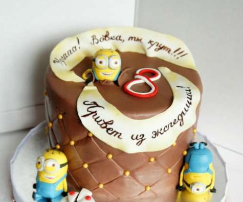 Despicable Me Cakes