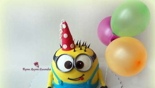 Despicable Me Cakes