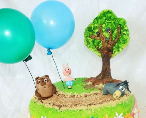 Torte basate sul cartone animato Winnie the Pooh e tutto, tutto, tutto