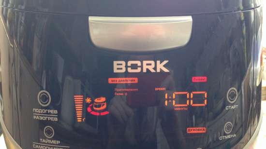 Charlotte en un Bork U700 multicooker