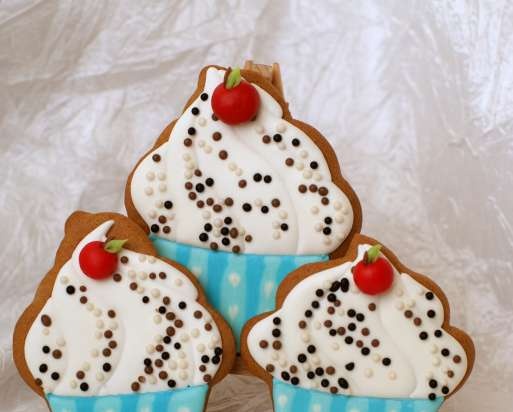 Decoramos galletas de jengibre, galletas