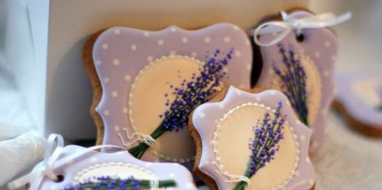 Decoramos galletas de jengibre, galletas