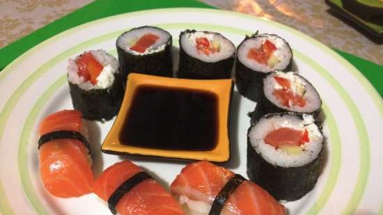 Rollos y sushi nigiri