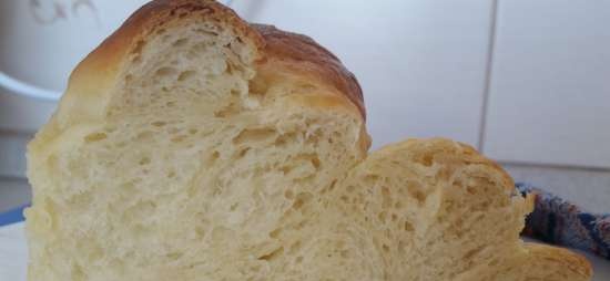 Pane con yogurt e crema pasticcera