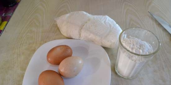 Frittelle di ricotta con albicocche secche e cannella