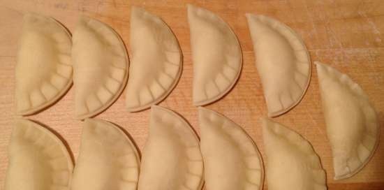 Homemade noodles, ravioli and everything for making them