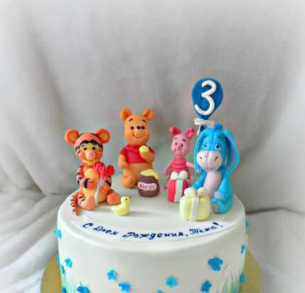 Torte basate sul cartone animato Winnie the Pooh e tutto, tutto, tutto