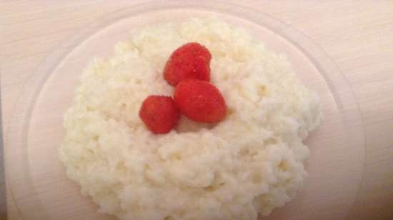 Coconut rice in a slow cooker